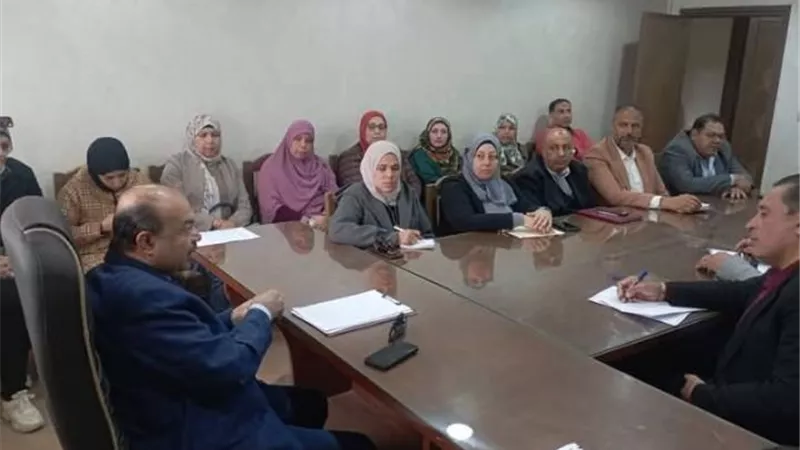 دمياط تناقش آليات العمل بلجان المنشآت الآيلة للسقوط