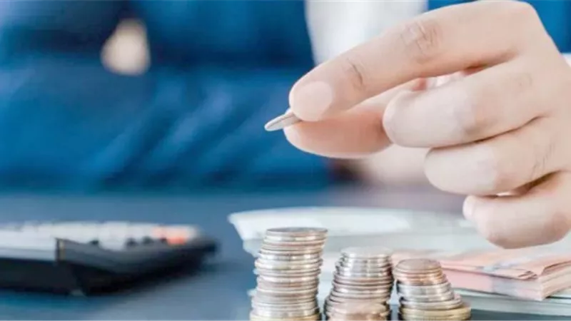 سداد الديون المتراكمة علي الجمعية الخيرية يكون من الصدقات وليس الزكاة