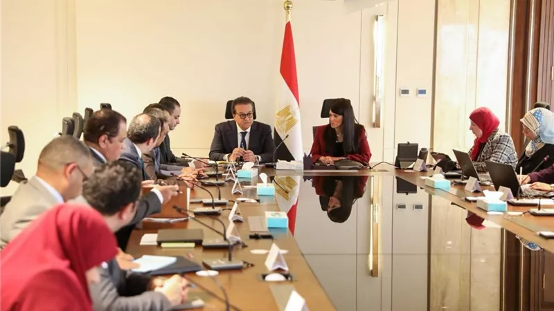 الصحة : تحديث المراكز الطبية وتطوير أسطول سيارات الإسعاف