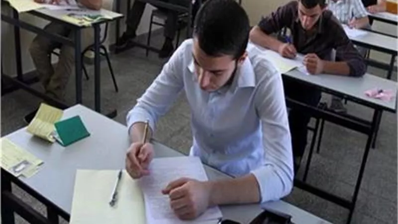 لجان امتحانات