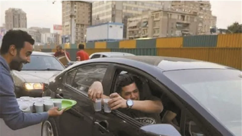 لوحة عطاء واقعية للشباب المصرية