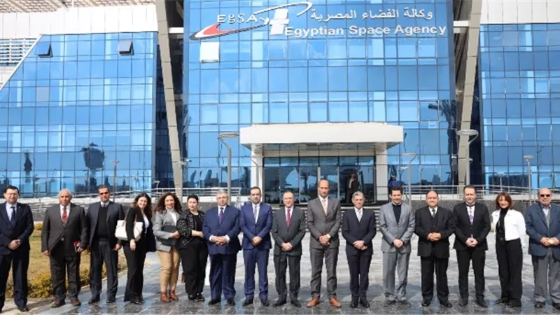 وكالة الفضاء تعلن عن توقيع مذكرة تفاهم مع شركة تنمية للبترول صور
