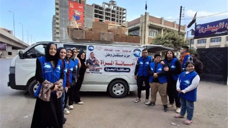 أمانة المرأة بمستقبل وطن توزع 5000 وجبة علي المستحقيين