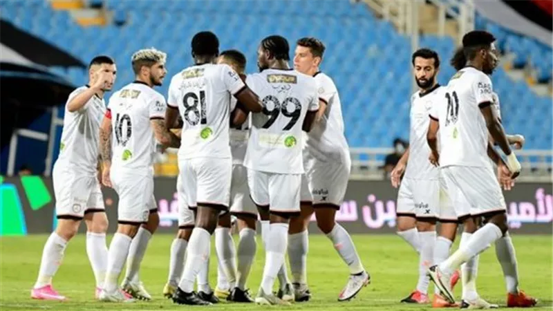 عبد الرزاق حمد الله في الهجوم.. تشكيل الشباب أمام النصر