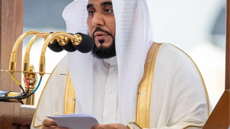 خطيب المسجد الحرام : رمضان شهر الرحمات و البركات
