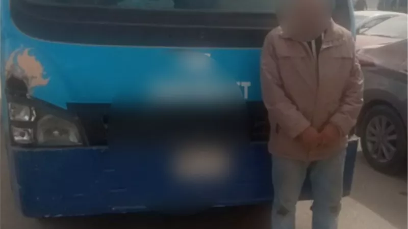 ضبط سائق أتوبيس نقل جماعى لسيره عكس الإتجاه بشارع النحاس