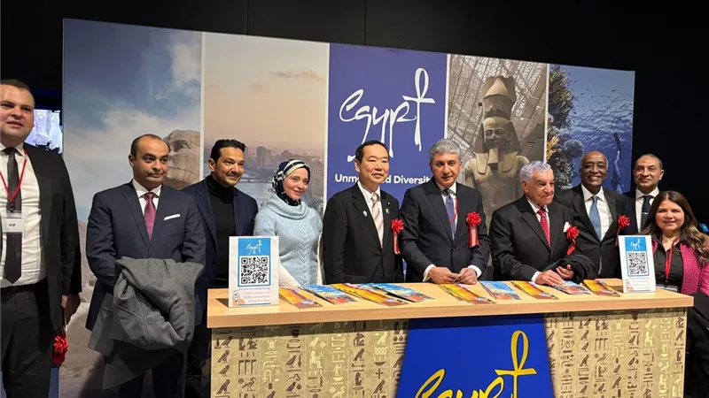 وزير السياحة وعمدة طوكيو يفتتحان معرض رمسيس وذهب الفراعنة