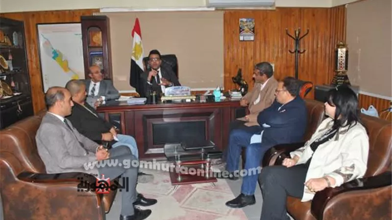 مدير صحة سوهاج يلتقي بدفعة ٢٠٢٢ عقب انتهاء تكليف العلاج الطبيعي