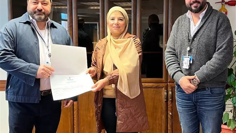 رئيس أكاديمية التدريب يكرم المتميزين من الإدارات المختلفة