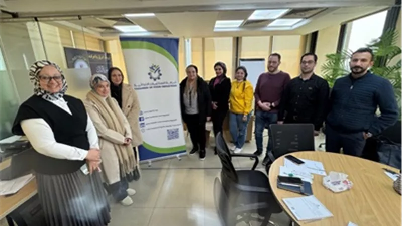مندور: الجامعة تسعى إلى تعزيز التعاون بين البحث العلمي والصناعة