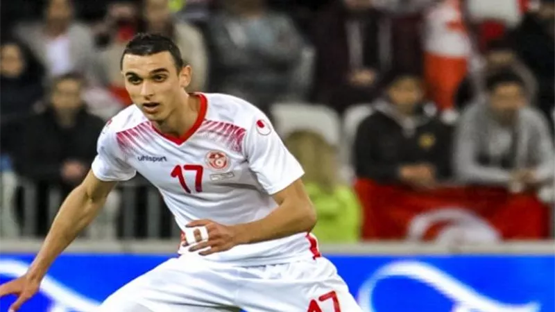 التونسى الياس السخيرى يقود فرانكفورت للفوز على أياكس بالدورى الأوروبى