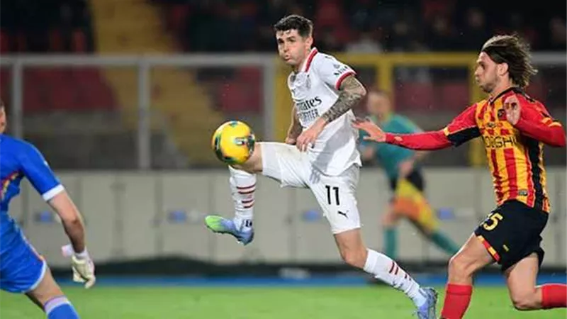 ميلان يفوز على ليتشي 2/3 بالدوري الإيطالي في مباراة مثيرة