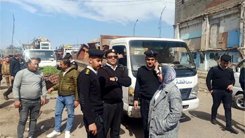 حملة انضباط اسفل كوبرى العوايد شرق الاسكندرية