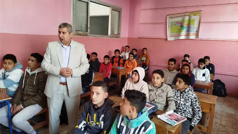 مديرتعليم الشرقية يتابع انتظام الدراسة بمدرسة الشهيد وليد النمر