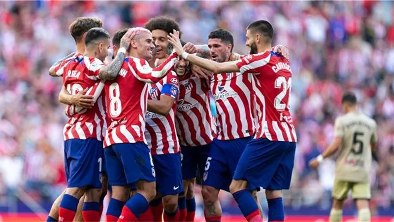 أتلتيكو مدريد يتلقى ضربة قوية قبل مواجهة ريال مدريد
