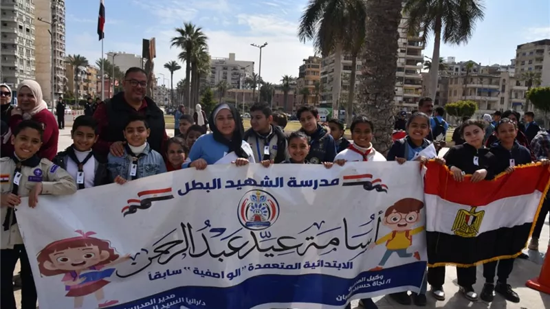 محافظ بورسعيد ومدير الأمن يضعان
