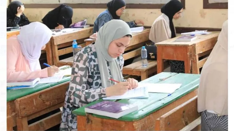 9 أخطاء يرتكبها أولياء الأمور تضر طلاب الثانوية العامة