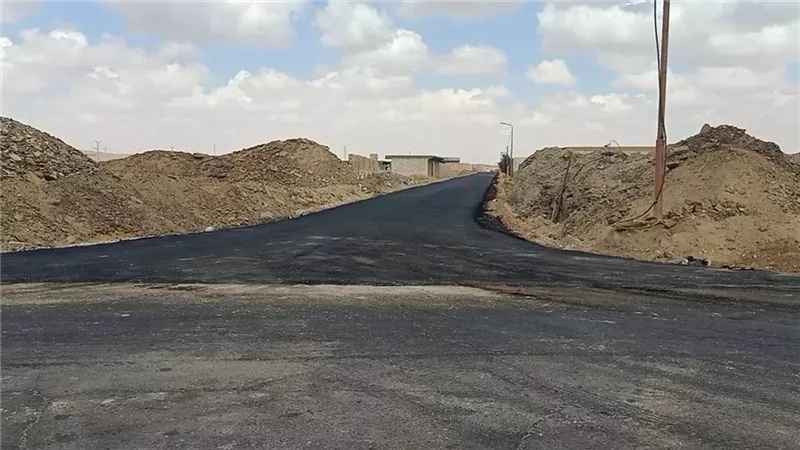 محافظ الجيزة: رصف وتطوير طرق حيوية بالواحات البحرية