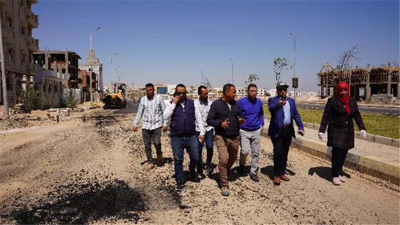 تعرف على أحدث مشروعات الطرق فى مدينة سوهاج الجديدة.. بالصور