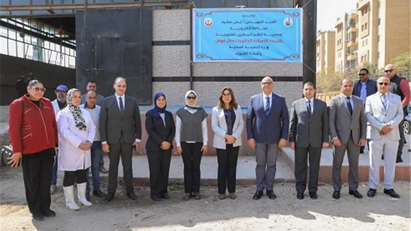 وزيرة التنمية المحلية ومحافظ القليوبية يتفقدان مجزر الخانكة.. صور