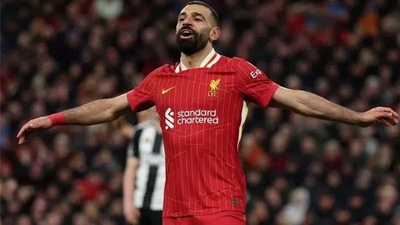 صلاح يفض الشراكة مع تيري هنري بهدف منتظر في مرمى باريس سان جيرمان