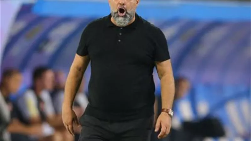 بن شيخة يعلن تشكيل مودرن سبورت للقاء سموحة في الدوري