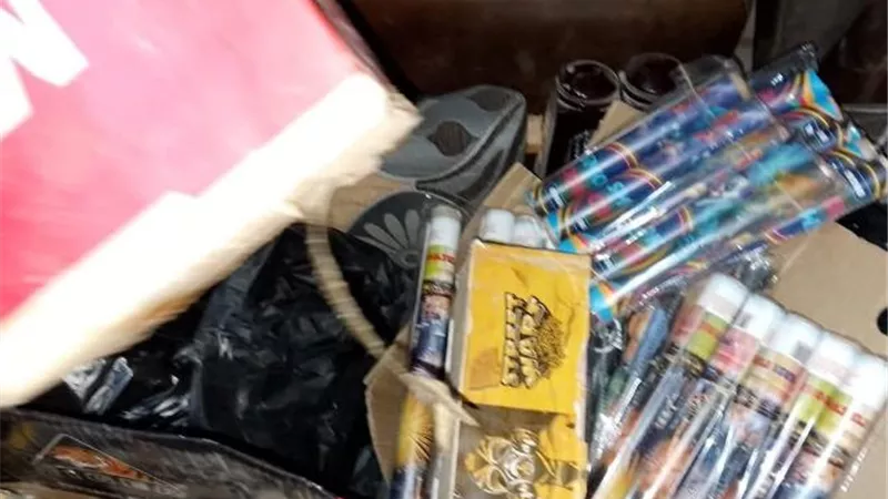 ضبط ألعاب نارية وتحرير101 مخالفة تموينية متنوعة
