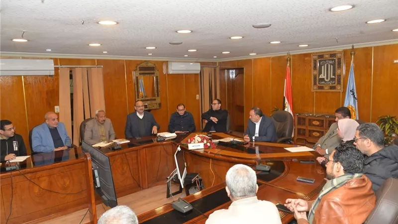 محافظ أسيوط يلتقي بممثلي هيئة تيردي زوم لبحث آلية التنسيق المشترك