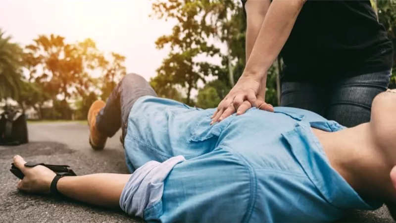 الإغماء فى رمضان..هل يصح به الصيام ويوجب قضاء الصلاة؟
