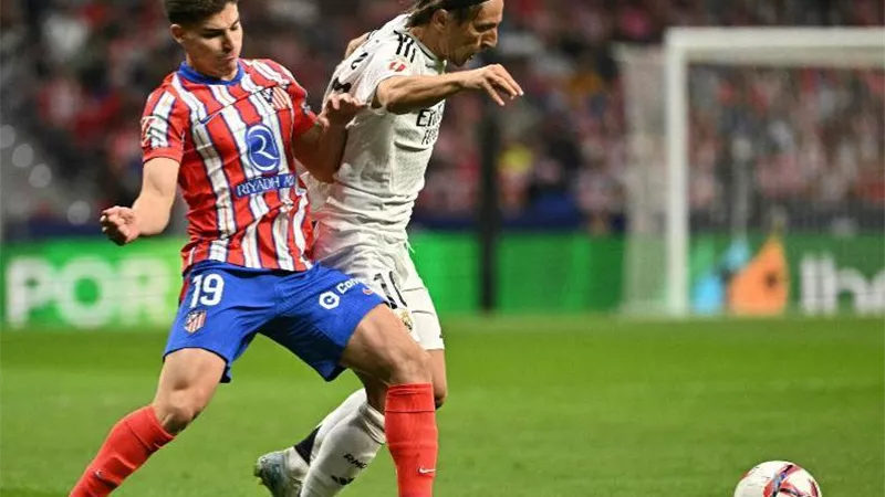 التشكيلة الرسمية لمباراة ريال مدريد وأتلتيكو الليلة بدوري الأبطال