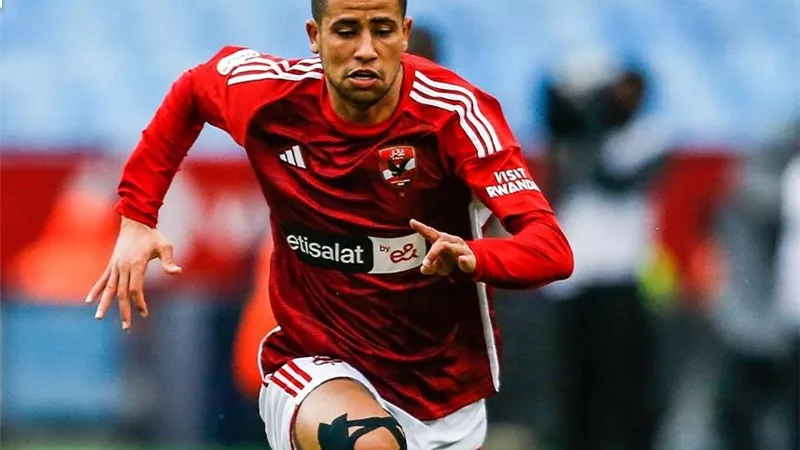 الإصابة تهدد نجم الأهلي بالإبتعاد عن قائمة كأس العالم للأندية