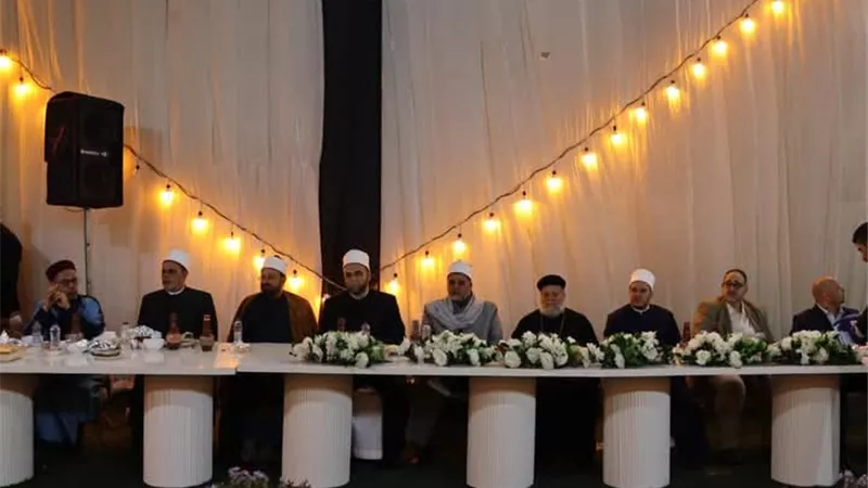 رئيس جامعة مطروح يشهد الإفطار الجماعي لأسرة “طلاب من أجل مصر”