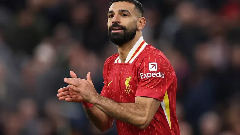 الكرة الذهبية تبتعد عن محمد صلاح بسبب ليفربول