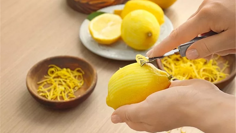 4 طرق لاستخدام قشر الليمون للبشرة