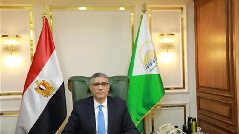 محافظ الجيزة يعتمد ترقية ٣٩ معلماً وأخصائيًا