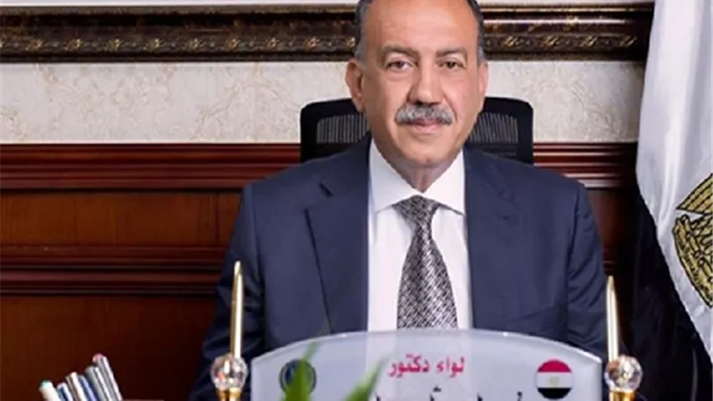 محافظ أسيوط يعلن عن مسابقة للطلاب لاختيار أفضل أعمال فنية