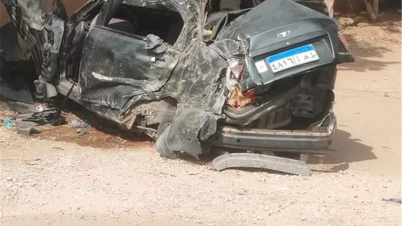 بينهم شقيقين..أهالي الإسماعيلية ينعون ضحايا انقلاب سيارة