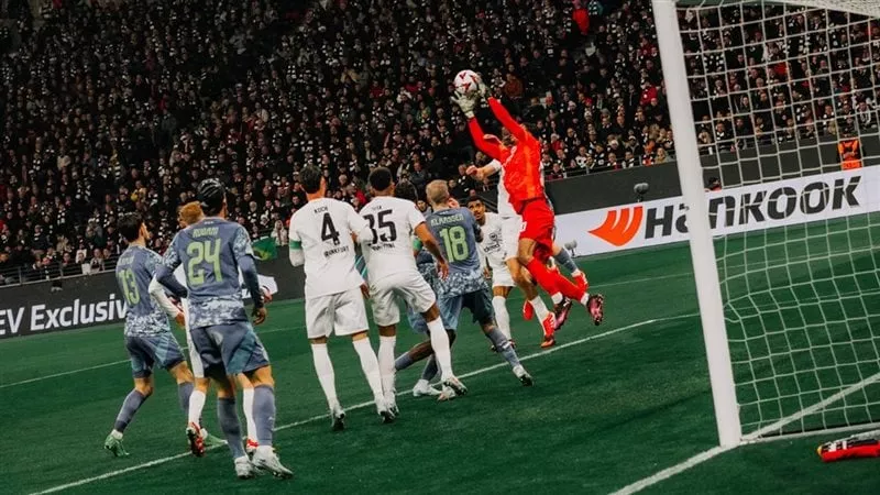 فرانكفورت يهزم أياكس ويتأهل لربع نهائى الدورى الأوروبى