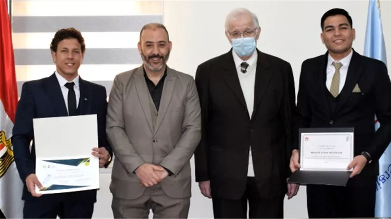 الجامعة المصرية الروسية تحصل على 3 جوائز فى تقييم أكاديميات هواوى صور