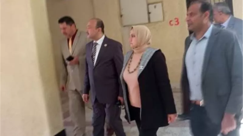 سكرتير عام محافظة دمياط يتفقد مدارس كفر البطيخ