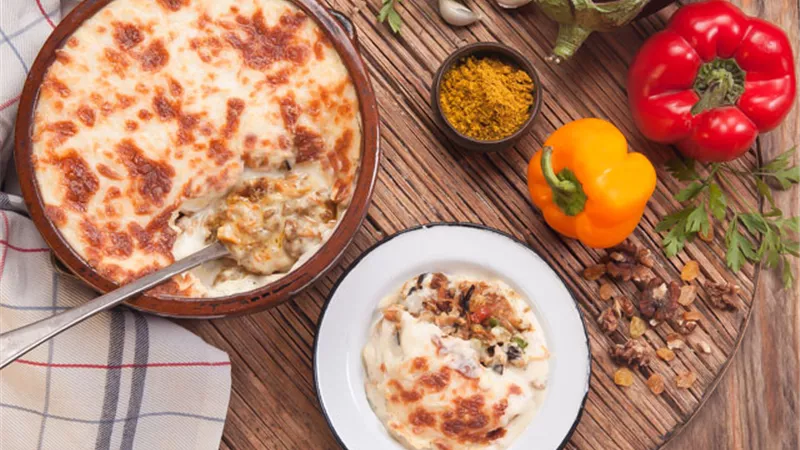 طاجن المسقعة بالبشاميل