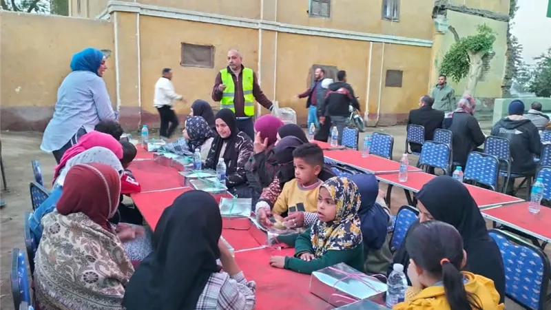الهيئة الإنجيلية توزع 2100وجبة إفطار لمزارعي مبادرة ازرع بالمنيا