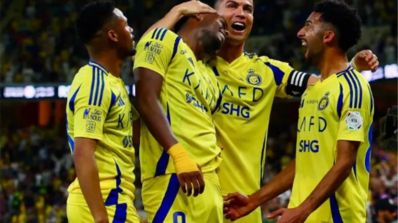الدوري السعودي .. موعد مباراة النصر والخلود والقنوات الناقلة