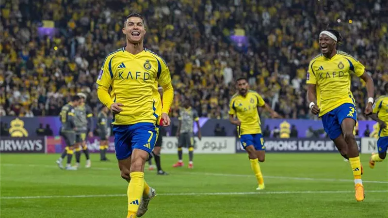 رونالدو يسجل ويخرج من الملعب غاضبا فى فوز النصر على الخلود .. شاهد