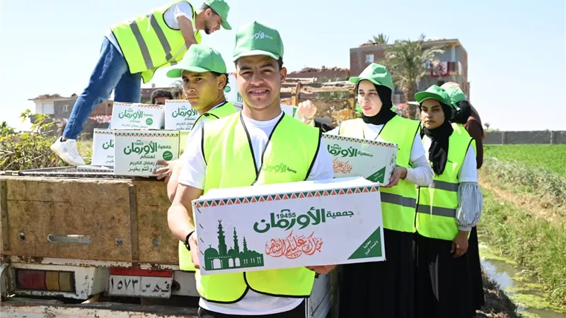 1100كرتونة موادغذائيةللقرى الأكثراحتياجًا بمراكزناصروببا والوسطي