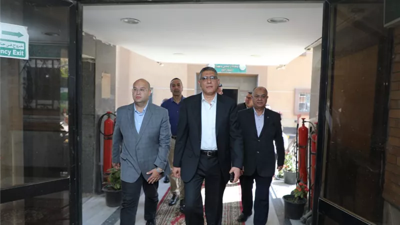 النجار : مراقبة أداء شركات الجمع السكني وفسخ التعاقد مع المقصرين