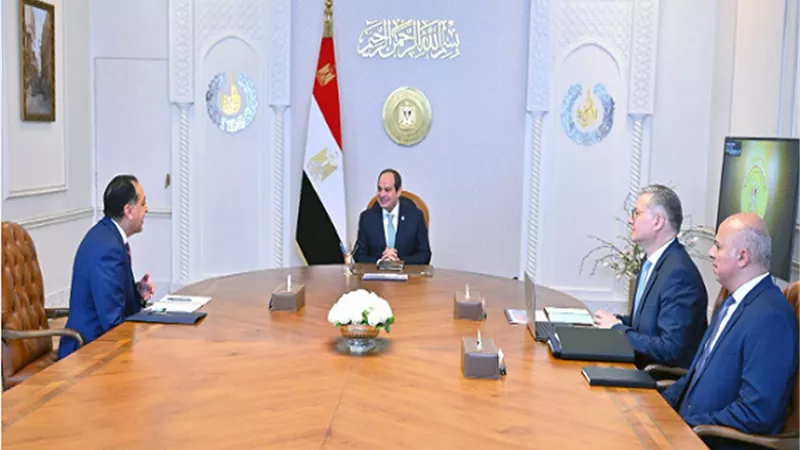 الرئيس يوجه بتوفير الحوافز اللازمة لتنمية حقول البترول والاستكشافات الجديدة
