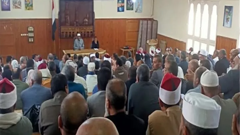 رئيس منطقة كفر الشيخ الأزهرية يشدد على انتظام العمل الدراسي