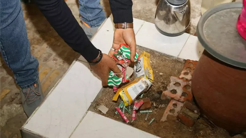 الوحدة المحلية لمدينة الغردقة تحذيرات شديده اللهجة لأصحاب المحلات