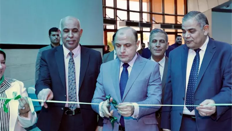محافظ كفر الشيخ يفتتح المعرض العلمي البيئي بالجامعة